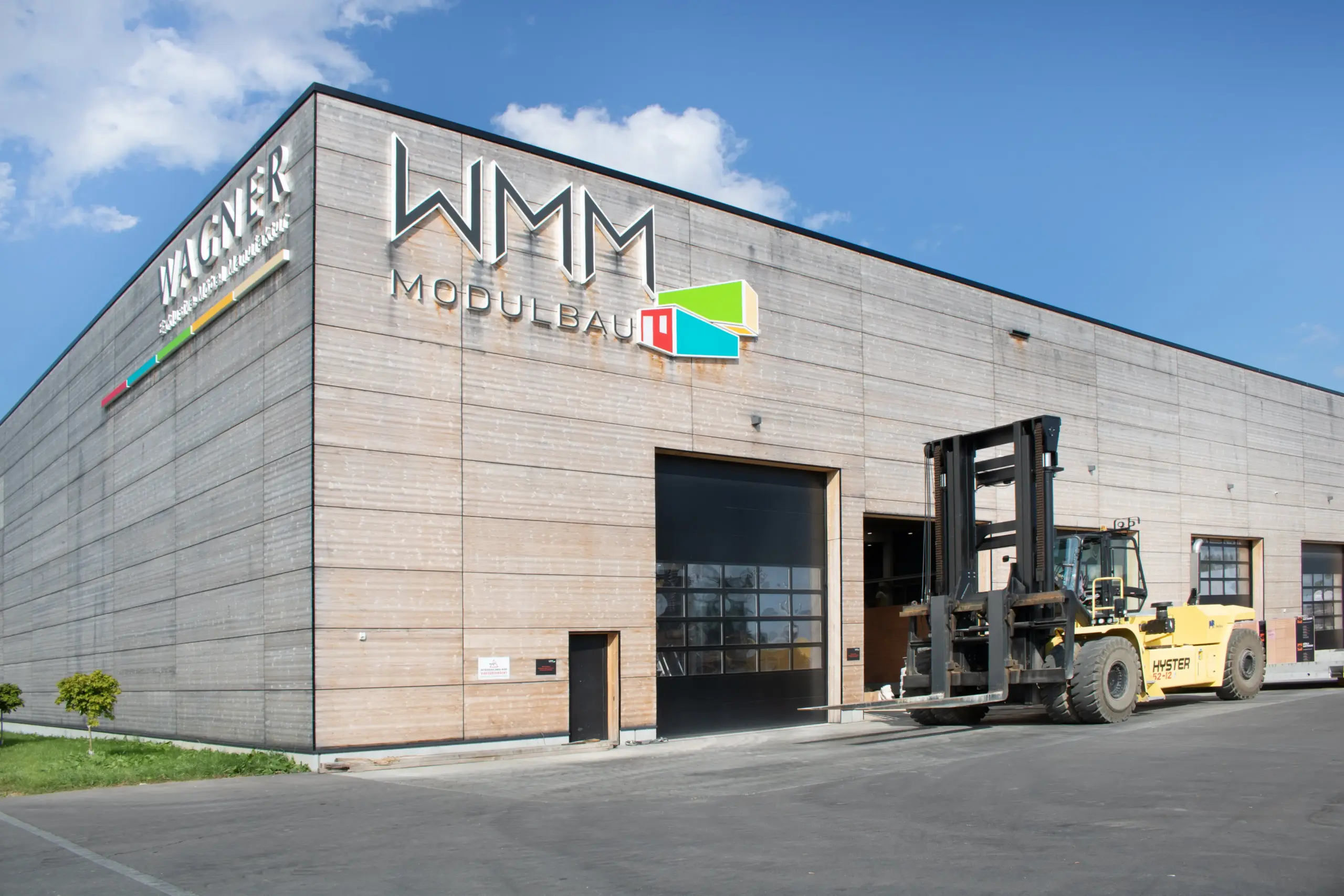 WMM-Modulbau-Werk_aussen_tags_IMG_0703